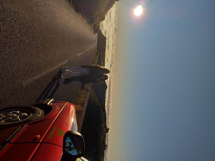 Pico do Arieiro: Private 4x4 Sunrise Trip with Hot Drinks - What to Wear and Bring for a 3-Hour Mountain Sunrise