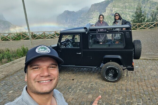 Private 4x4 Jeep Half Day - Picturesque Peaks, Vineyards, Skywalk - The ride: what makes this 4x4 half-day different