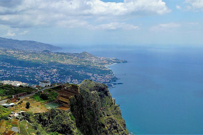 Private Cabo Girão Tour by Tukxi - Cabo Girão and Câmara de Lobos in a tight 2.5-hour plan