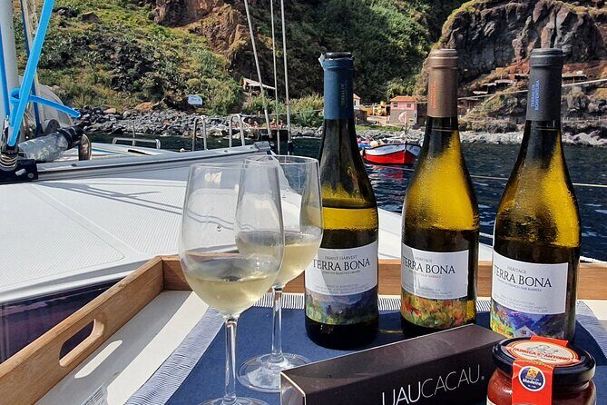 Private Cruise with Wine Tasting in Funchal Bay - Key highlights at a glance