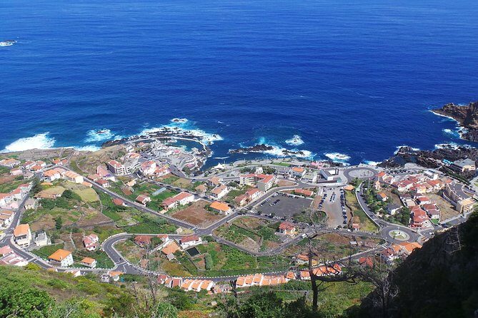 Private Half-Day 4X4 Experience: East or West - Stop 2: Pico do Arieiro for altitude views