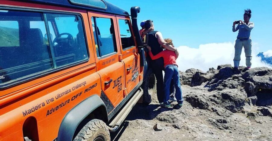 Private Jeep Tour Santana to East-Side - Santana straw houses and a waterfall lunch stop
