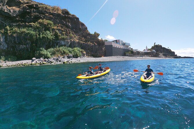 Private Kayak Tour & Snorkeling in Câmara de Lobos - A small waterfall moment: how the water route adds magic