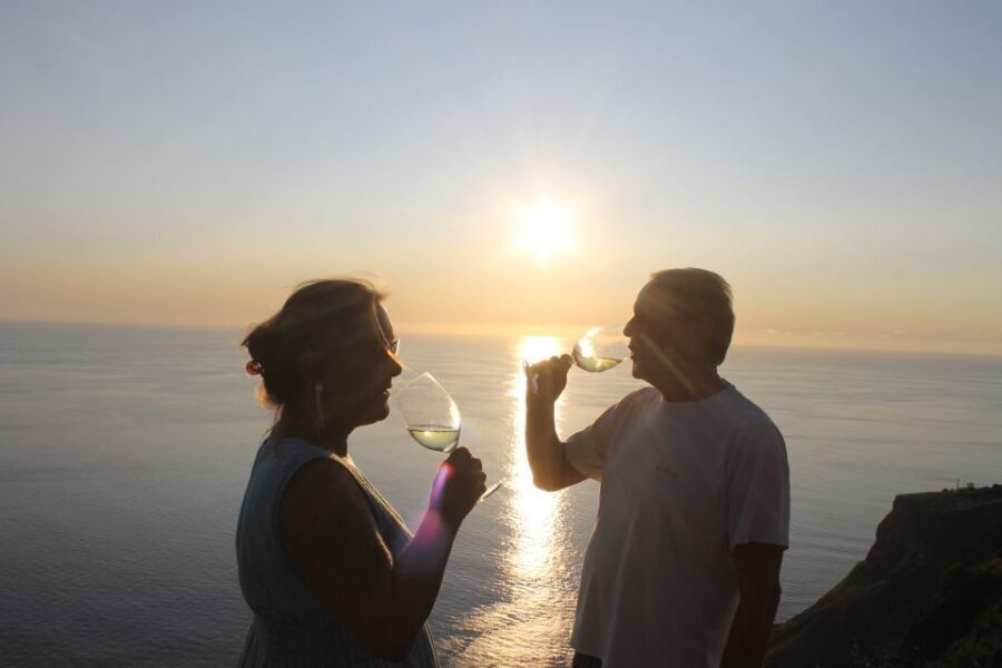 Private Swing Special place w/ Wine and Fruits 4x4 jipe tour - The short guided walk: panoramic views without turning it into a hike