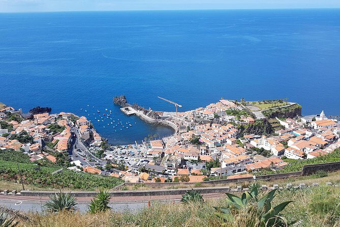 Private Tour Halfday South Madeira - Cabo Girão: the 580m cliff that makes everyone pause