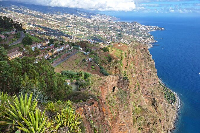 Private Tour Skywalk and Valley of the Nuns - Cabo Girão Skywalk: 580 Meters of Glass-Floor Nerve