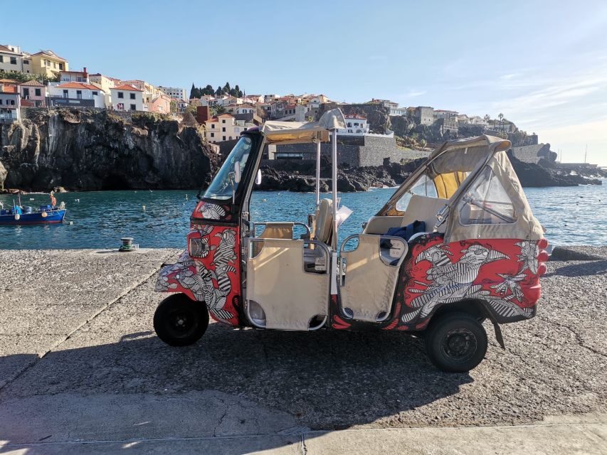 Private tour:Câmara de Lobos Churchill Bay Guided Tuk Tuk - Pico da Torre: the quieter viewpoint stop for Atlantic views