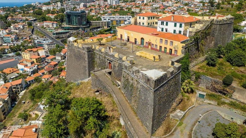 Private Vespa Tour Funchal & Câmara Lobos (3hrs) - Key highlights at a glance