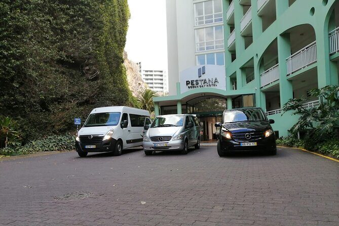 Return Private Transfer Funchal Airport - The Pickup Moment: Meet-and-Greet, Name Signs, and Waiting Time