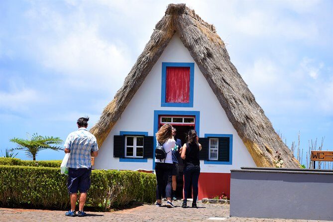 Santana / Typical Houses Tour - Price and Value: Where the $42.14 Really Comes From