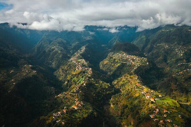 Santana / Typical Houses Tour - Camacha: Rural Madeira, Wicker Crafts, and a Quick Culture Hit
