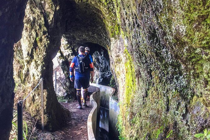 Sea 2 Mountain Running Tour (Moderate-Hard) - Dinarte’s guiding style: pace control, route tweaks, and local storytelling