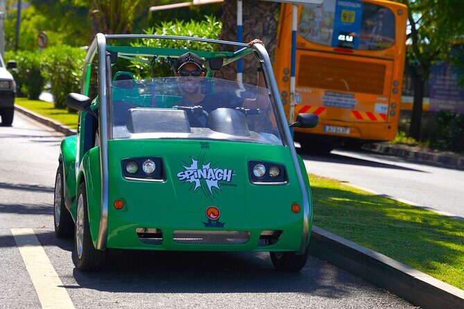 Self-Guided Sightseeing Tour on an Eletric Car | Funchal - Stop 2: Praça do Município and the City Hall Pulse