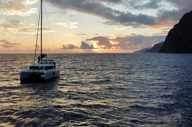 Sunset Catamaran Tour l Madeira Island - Your sail route: Funchal out toward Câmara de Lobos