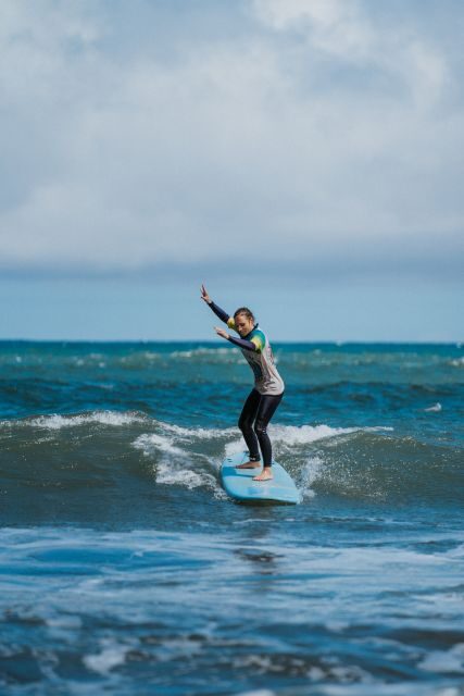 Surf lesson in Madeira - Warm-Up on Land: Quick Prep, Real Purpose