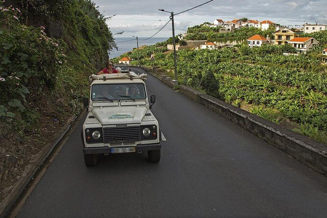 The Best of the South - Jeep Safari - Full Day - Shared Tour - Stop 2: Ponta do Pargo Lighthouse Visit (20 Minutes, Free)