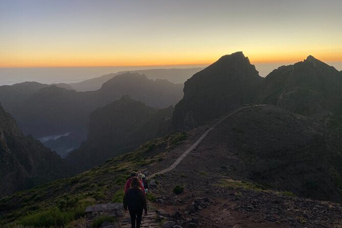 Transfer to Picos da Madeira - Pico do Arieiro and Pico Ruivo - Continuing toward Pico Ruivo: big views and cloud-walk chances