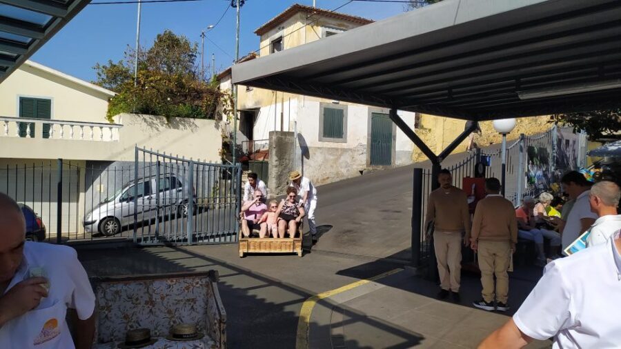 Tuk Tuk Monte Toboggan - Madeira Island - Guide language: English and Portuguese, live during the ride