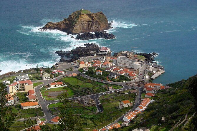 West of Madeira Tour - Porto Moniz Natural Pools: Lunch + Real Time to Swim