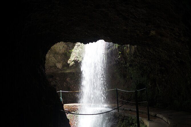 Wet your hair in the amazing Moinhos/Nova Levada - Transfers, Timing, and What the 5 Hours Means for Real Life