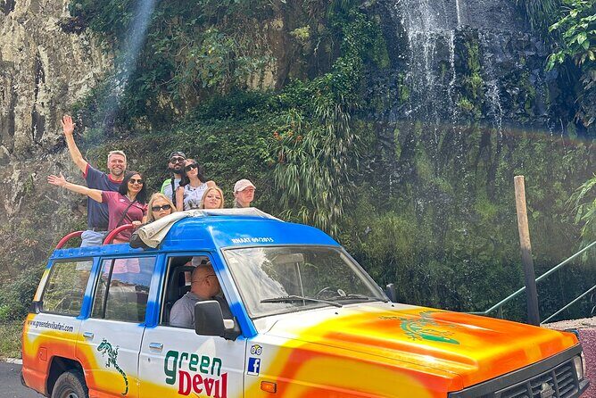 Wine taste, 4x4 Jeep Adventure and Cabo Girão Skywalk - Small-group 8-person jeeps: the difference you feel