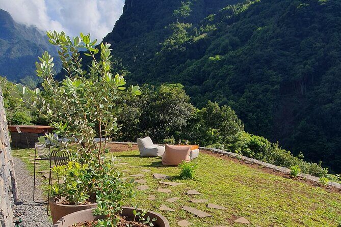 Wine Tasting Experience in Boaventura, Madeira North Coast - Group size, timing, and getting there for the 4:00 pm session